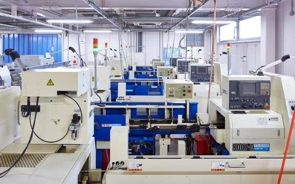 設備紹介 - 超精密部品などの旋盤加工。試作品、オーダーメイドから